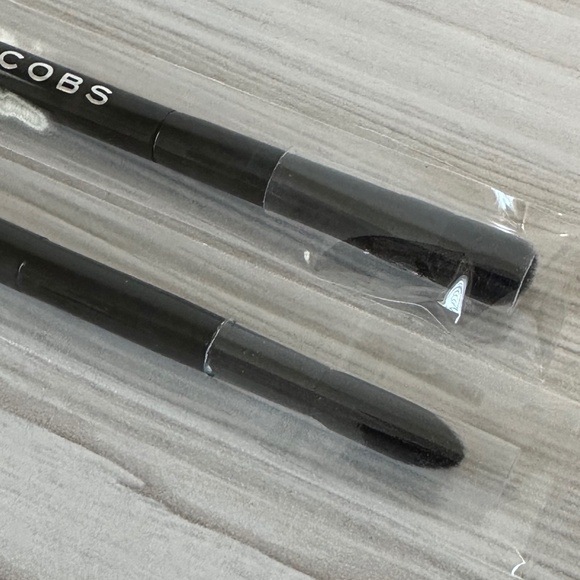 New Marc Jacobs Make Up Brush Bundle x2 - Picture 6 of 8